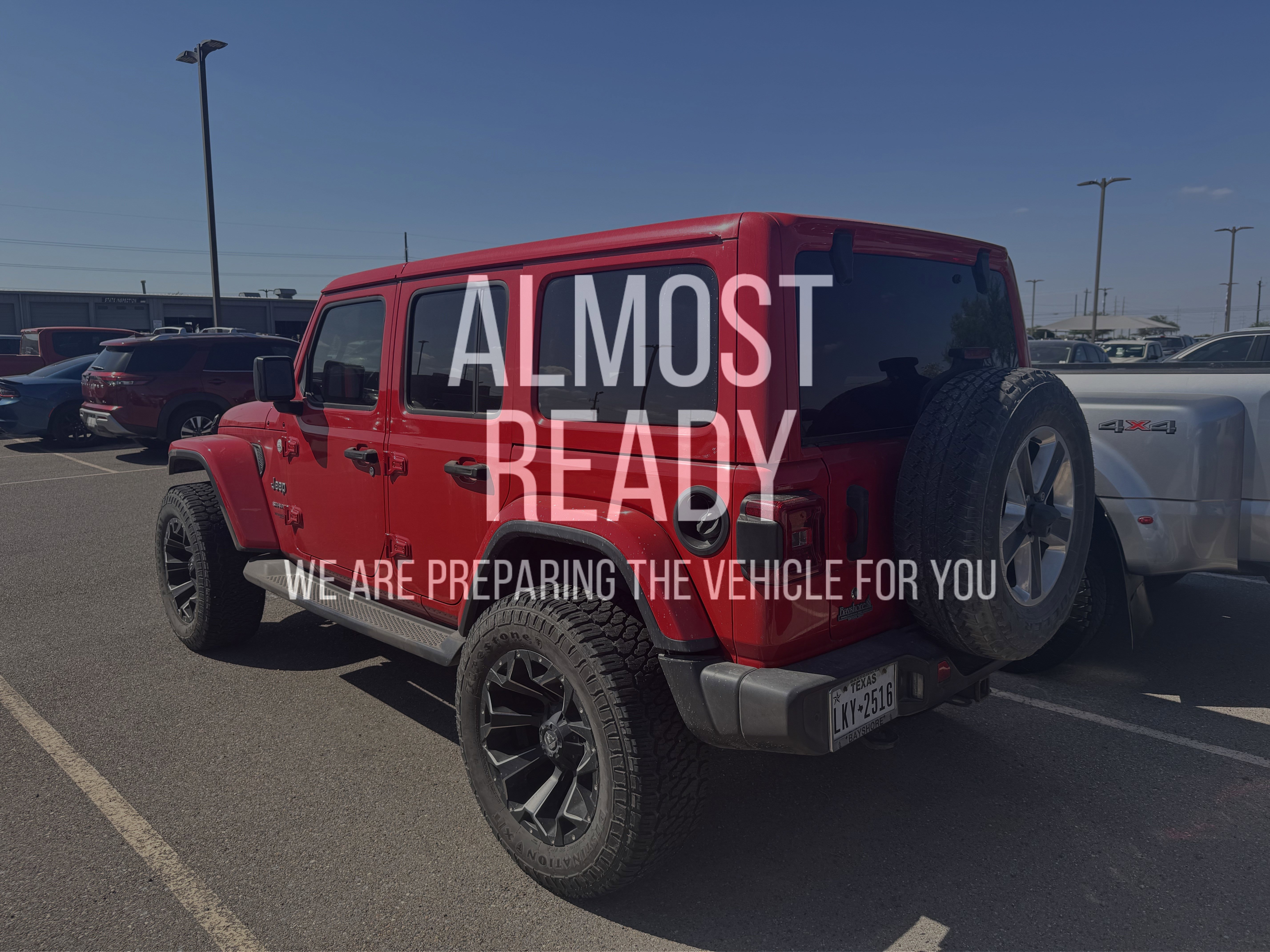 Used 2018 Jeep Wrangler Unlimited Sahara image 3