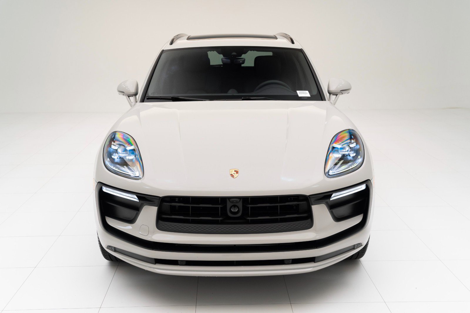 New 2025 Porsche Macan image 6