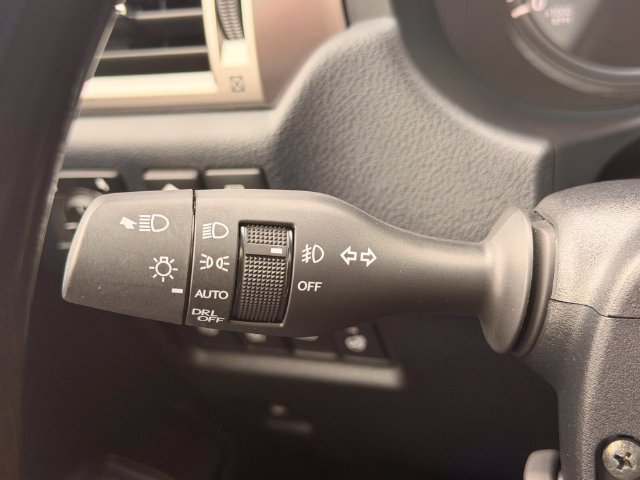 Certified 2023 Lexus GX 460 Luxury w/ Sport Design Package AWD/4WD image 18