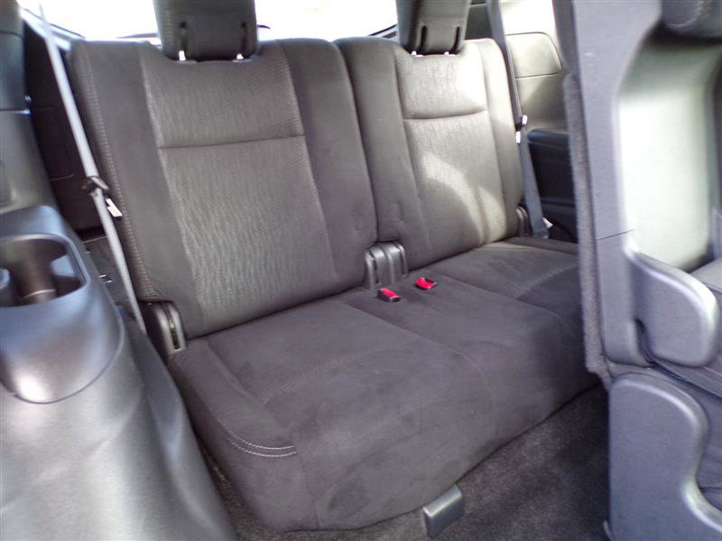 Used 2016 Nissan Pathfinder SV image 29