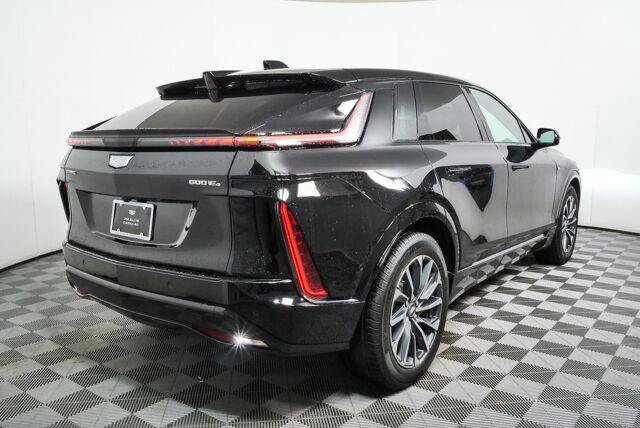 Used 2025 Cadillac Lyriq Sport AWD/4WD image 13