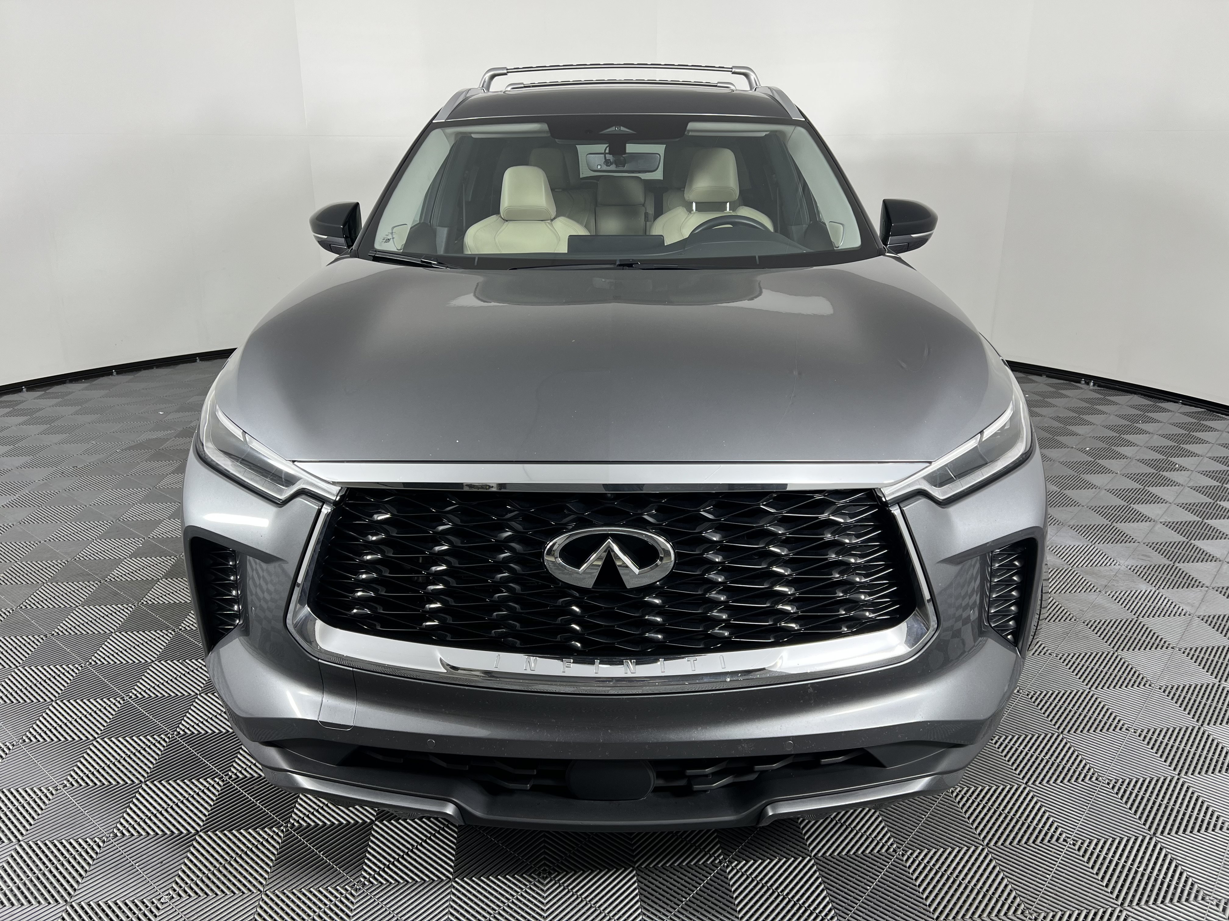 Used 2023 INFINITI QX60 Sensory w/ Cargo Package AWD/4WD image 5