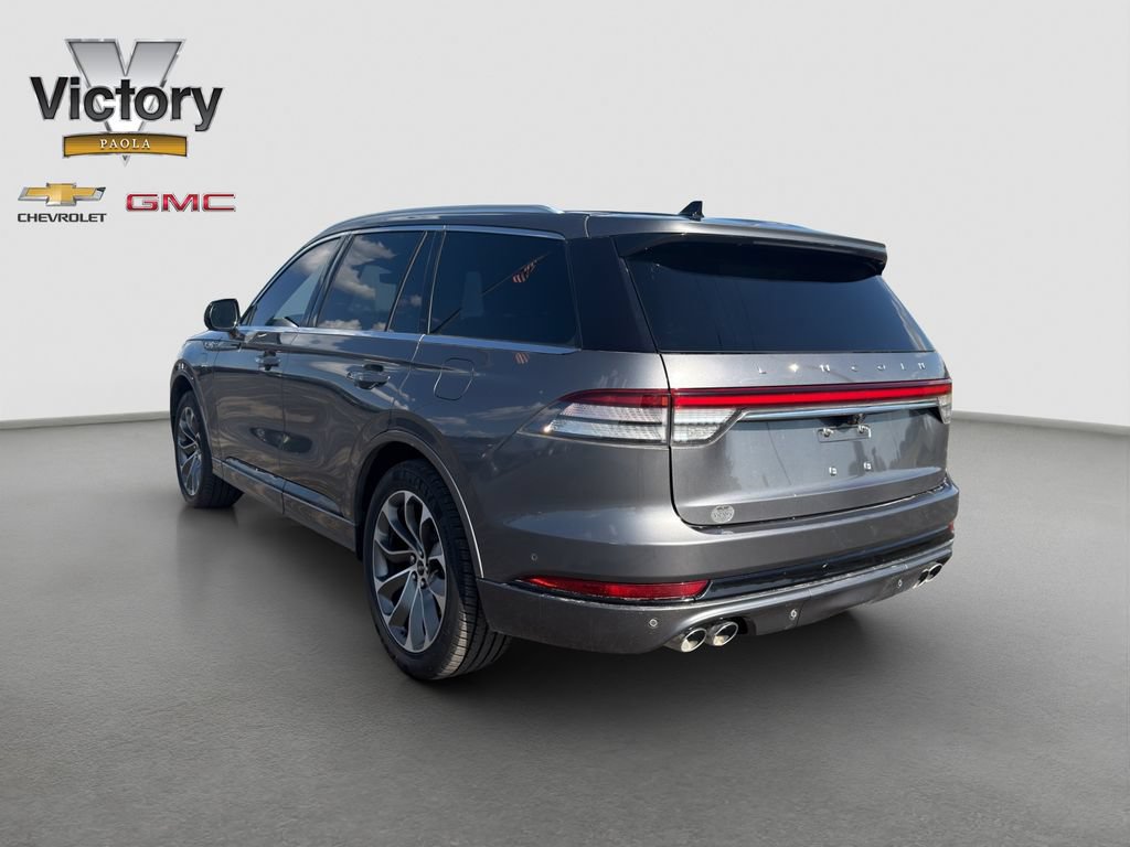 Used 2021 Lincoln Aviator Grand Touring w/ Elements Package Plus AWD/4WD image 4