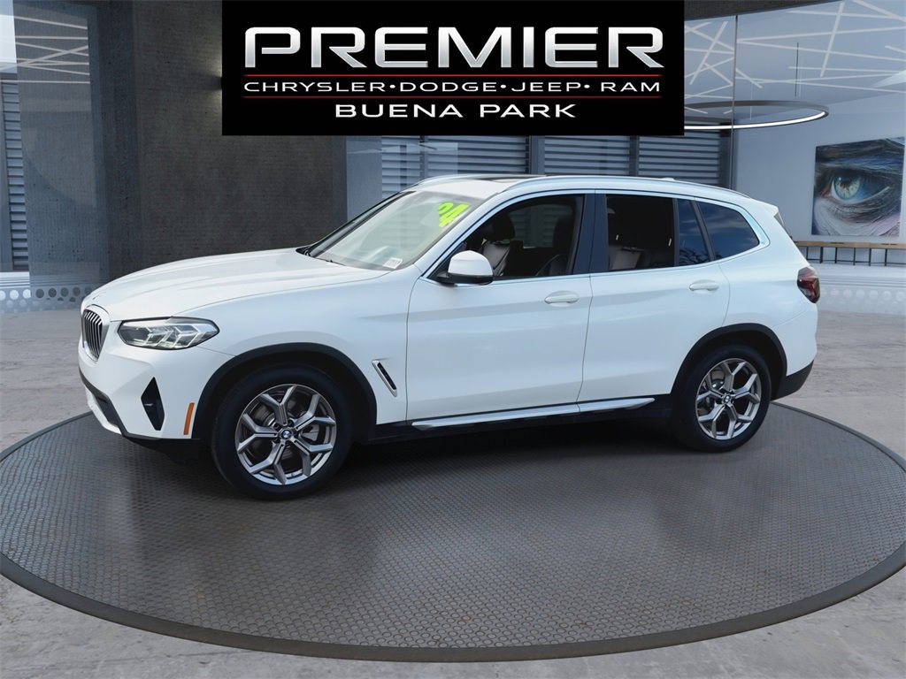 Used 2024 BMW X3 xDrive30i w/ Premium Essential Package image 4