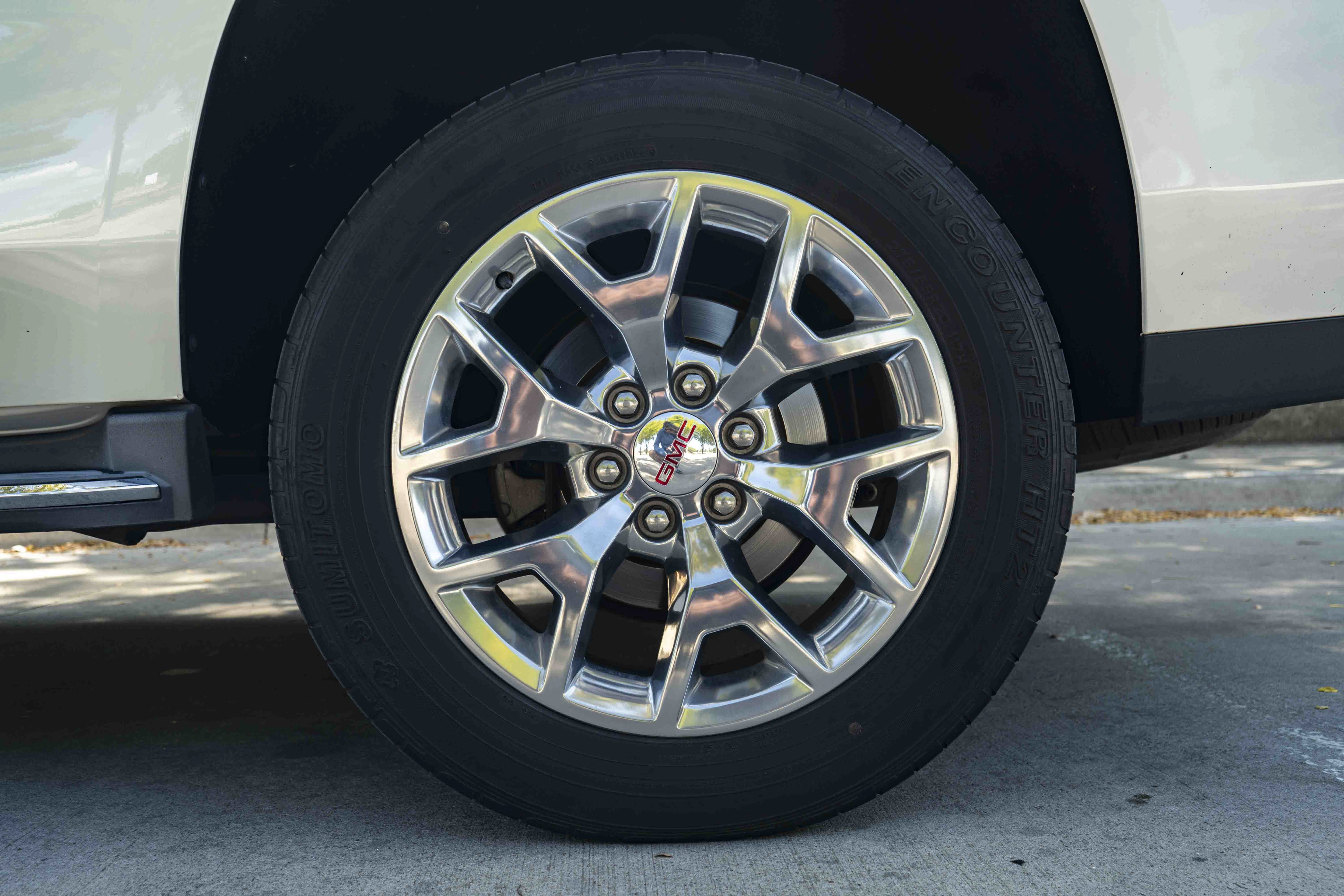 Used 2015 GMC Yukon SLT w/ Open Road Package RWD image 15