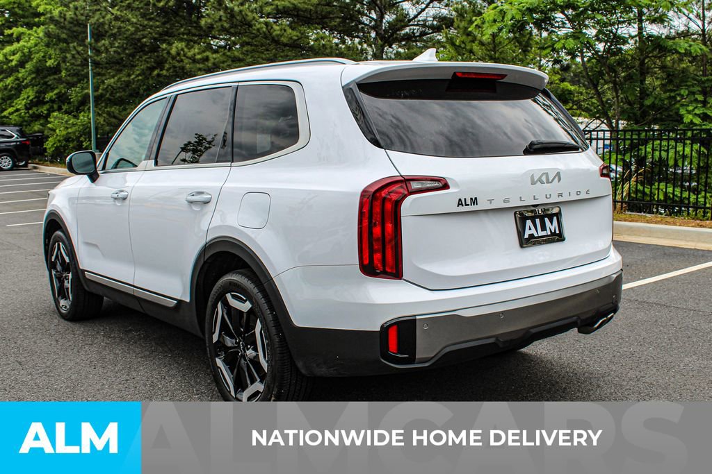 Used 2025 Kia Telluride S FWD image 5