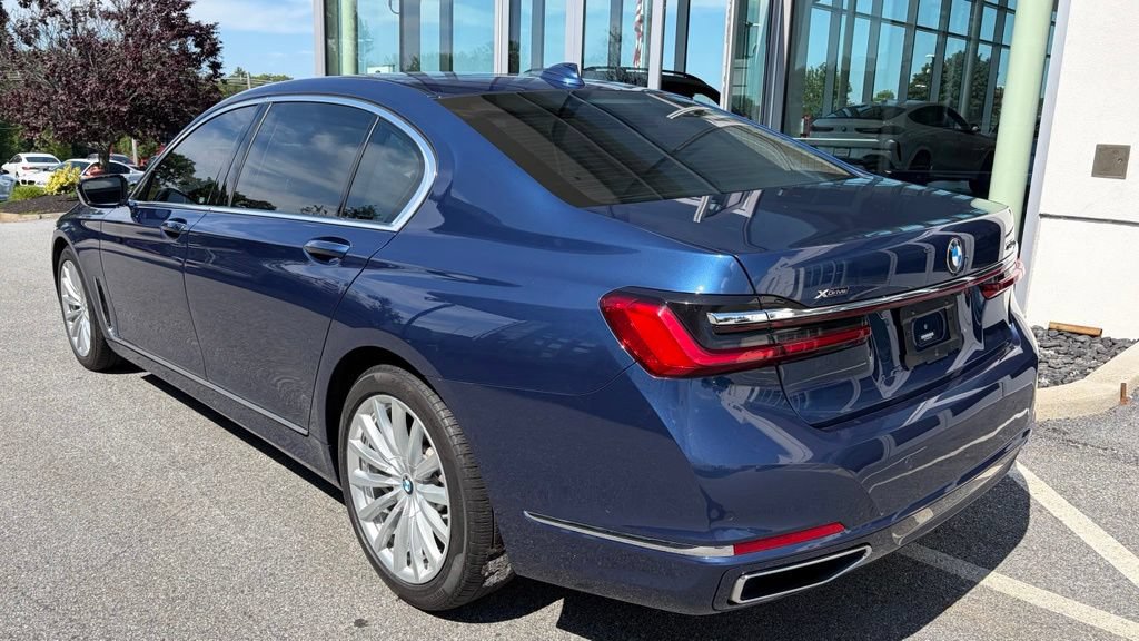 Used 2022 BMW 740i xDrive w/ Premium Package AWD/4WD image 2