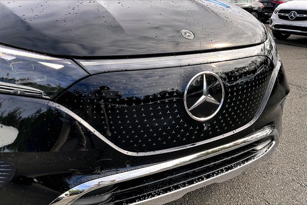 Used 2023 Mercedes-Benz EQE 350+ 4MATIC SUV image 28