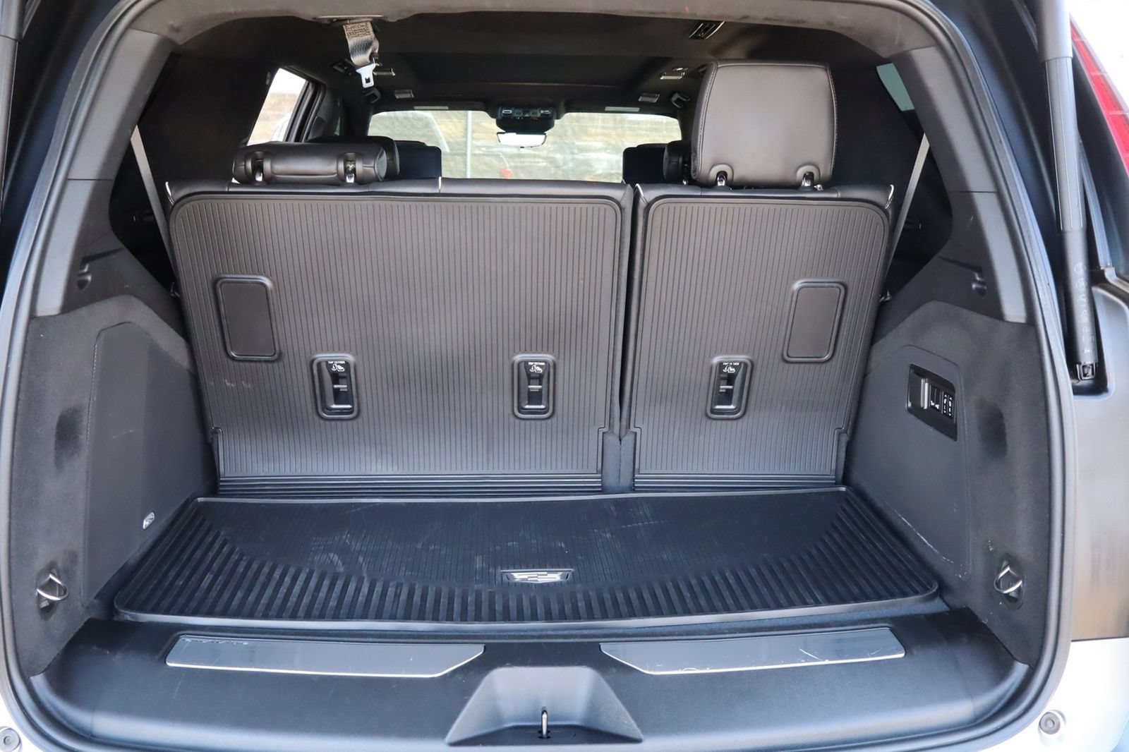 Used 2023 Cadillac Escalade V AWD/4WD image 42