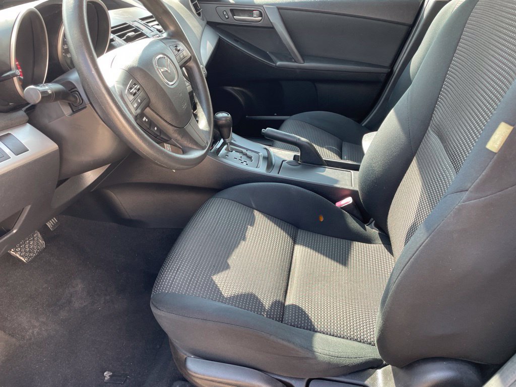 Used 2013 MAZDA MAZDA3 i Sport FWD image 9