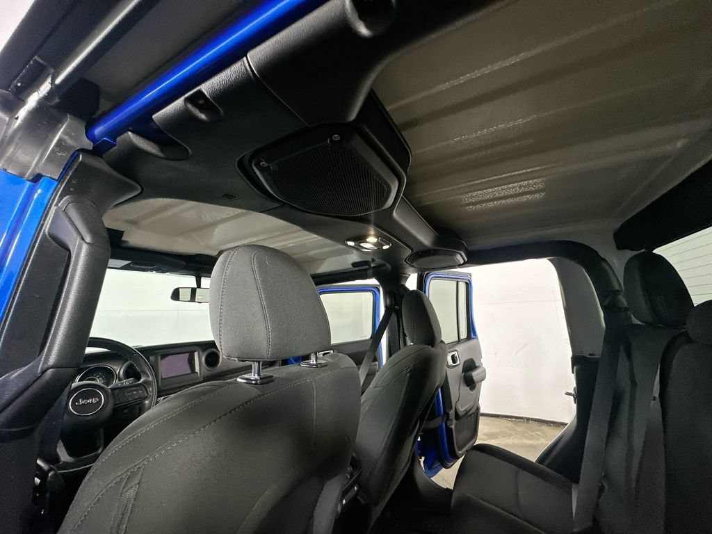 Used 2021 Jeep Gladiator Sport AWD/4WD image 13