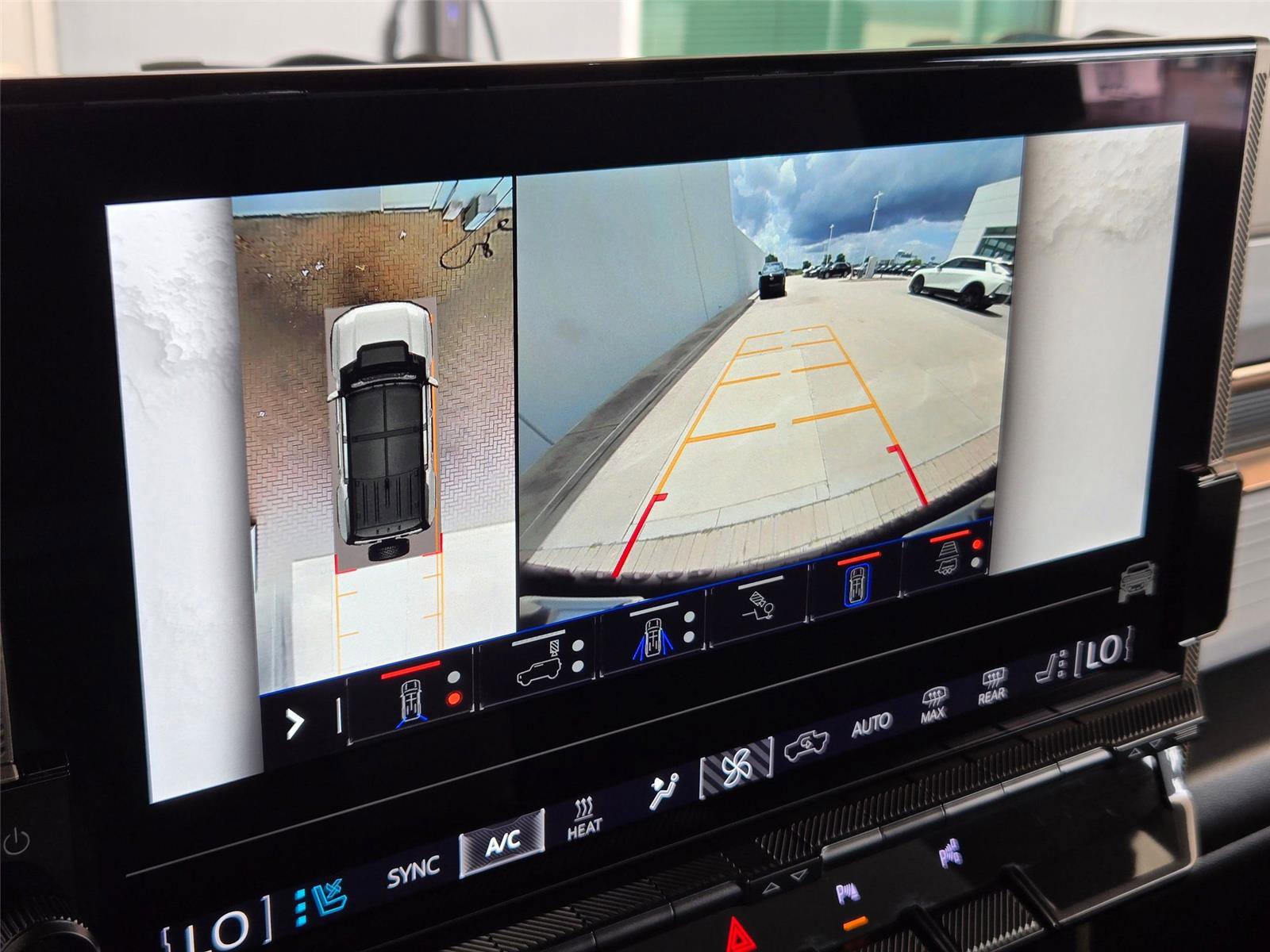 Used 2025 GMC Hummer EV 3X AWD/4WD image 20