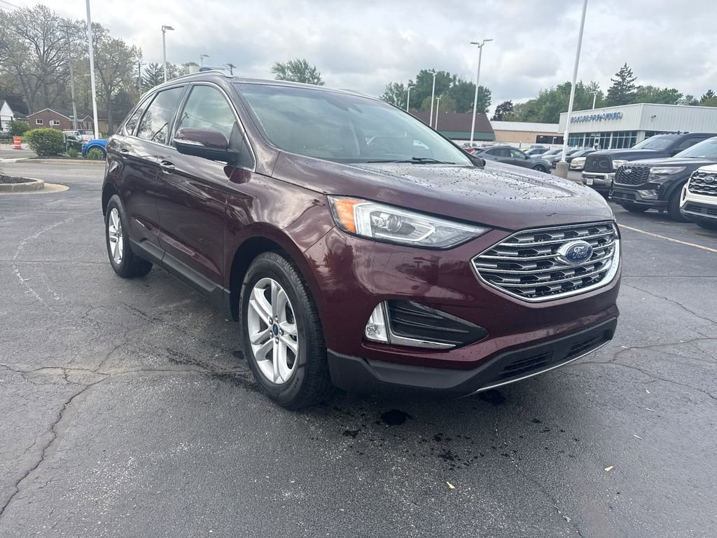 Used 2020 Ford Edge SEL w/ Convenience Package AWD/4WD image 4