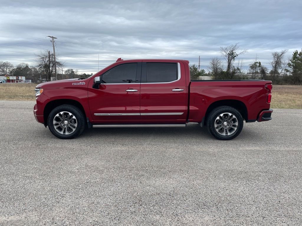 Used 2023 Chevrolet Silverado 1500 High Country image 2