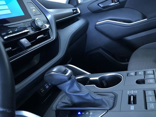 Used 2024 Toyota Highlander LE image 31