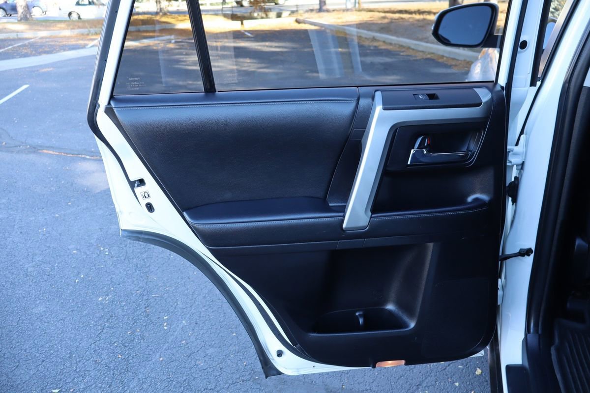 Used 2022 Toyota 4Runner SR5 Premium image 24