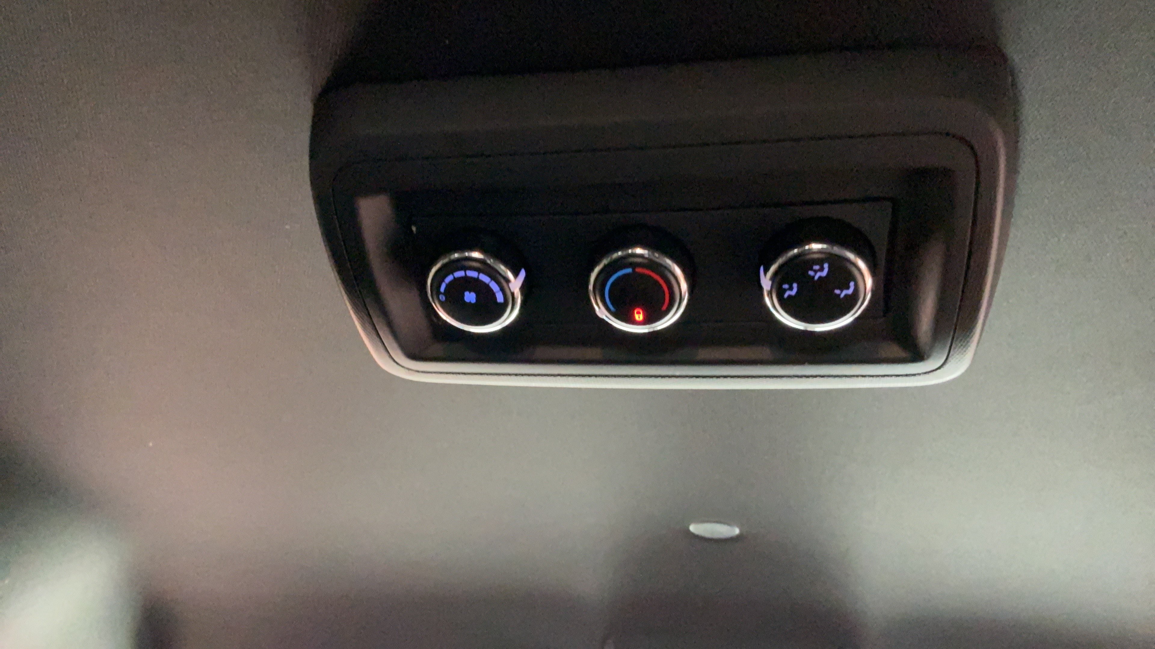 Used 2019 Dodge Grand Caravan SXT FWD image 27
