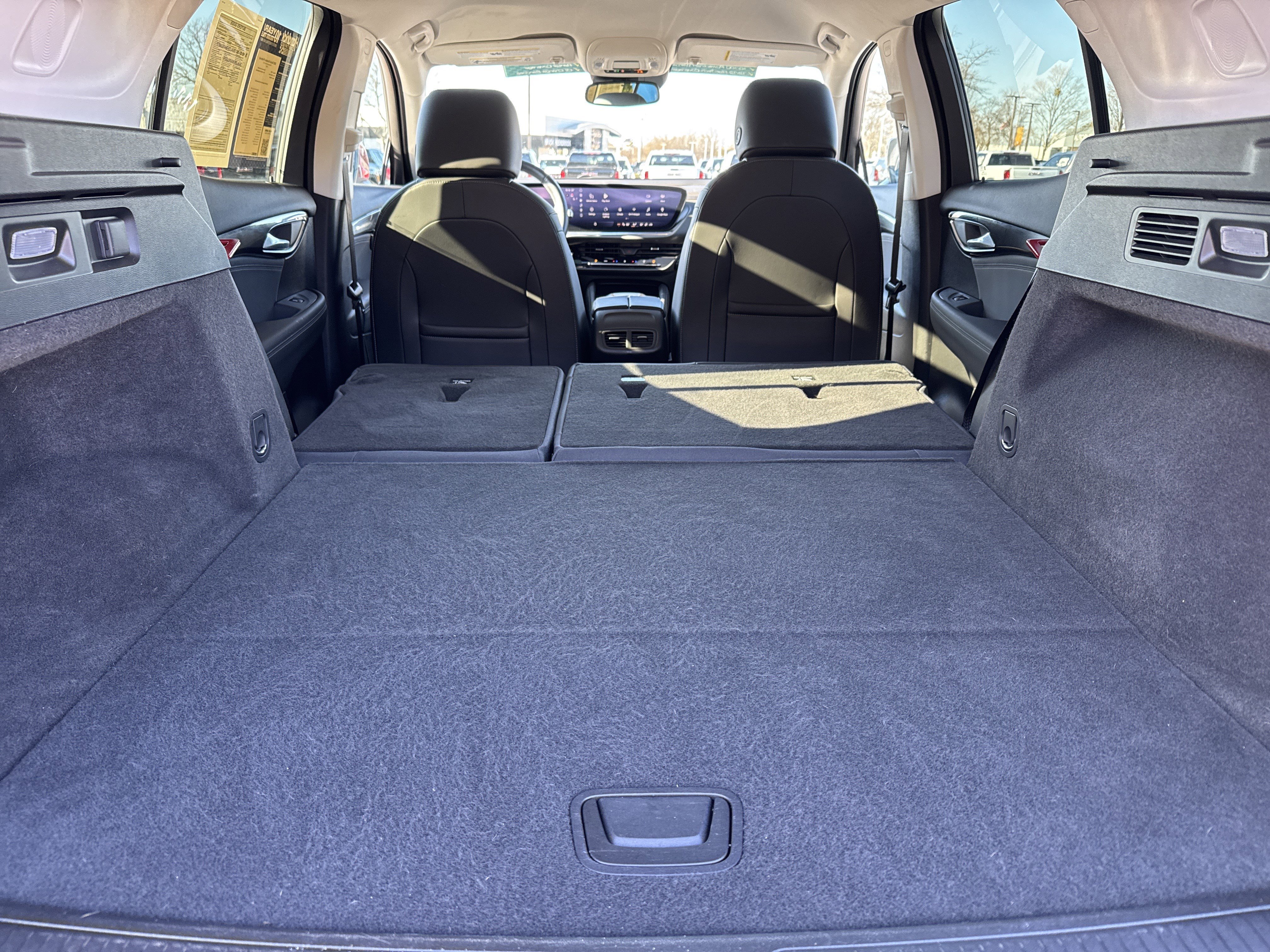 Used 2025 Buick Envision Preferred image 31