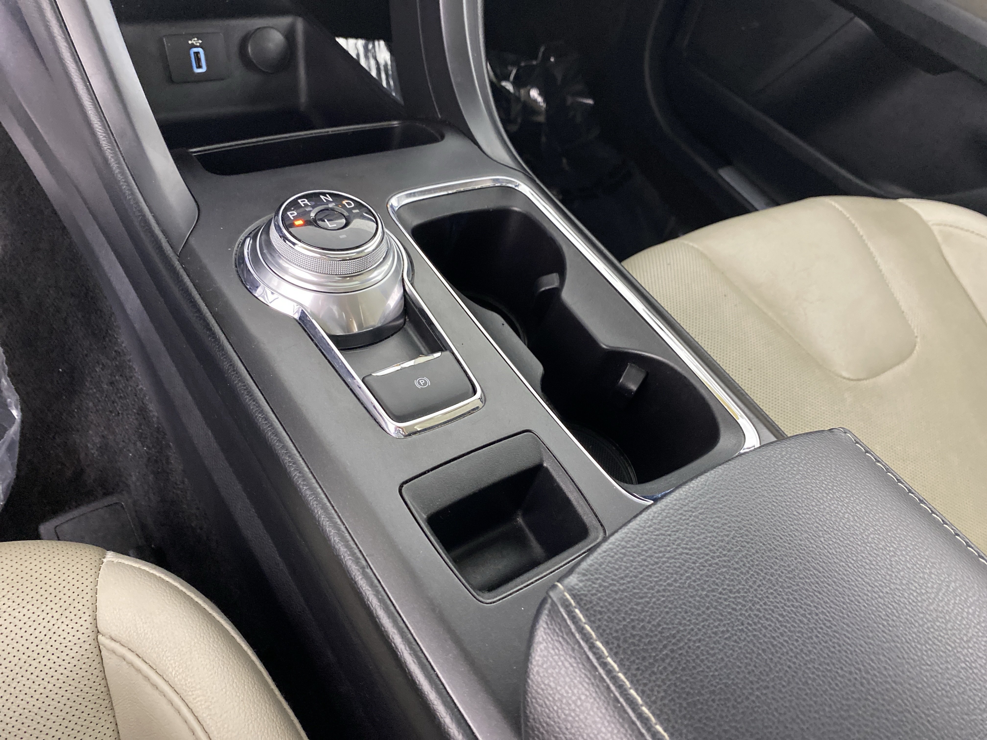 Used 2018 Ford Fusion Titanium AWD/4WD image 30