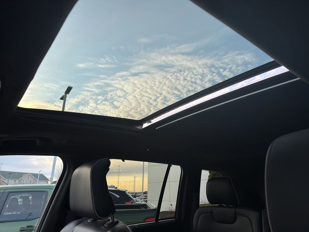 Used 2022 Jeep Grand Cherokee Summit image 9