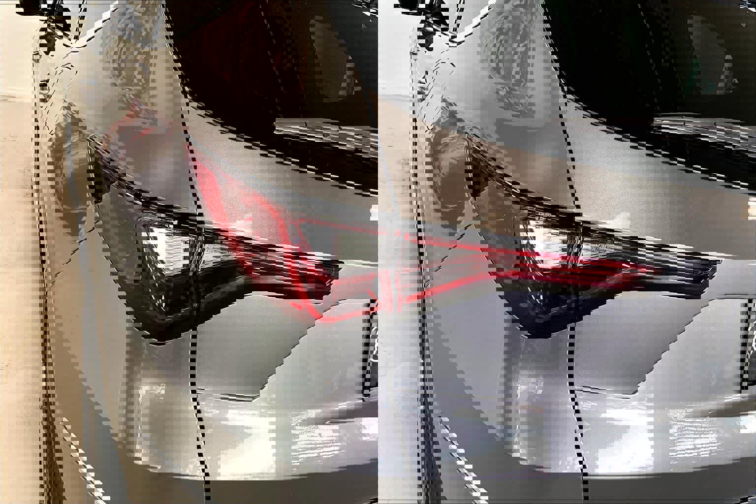 Used 2025 Acura MDX SH-AWD image 30