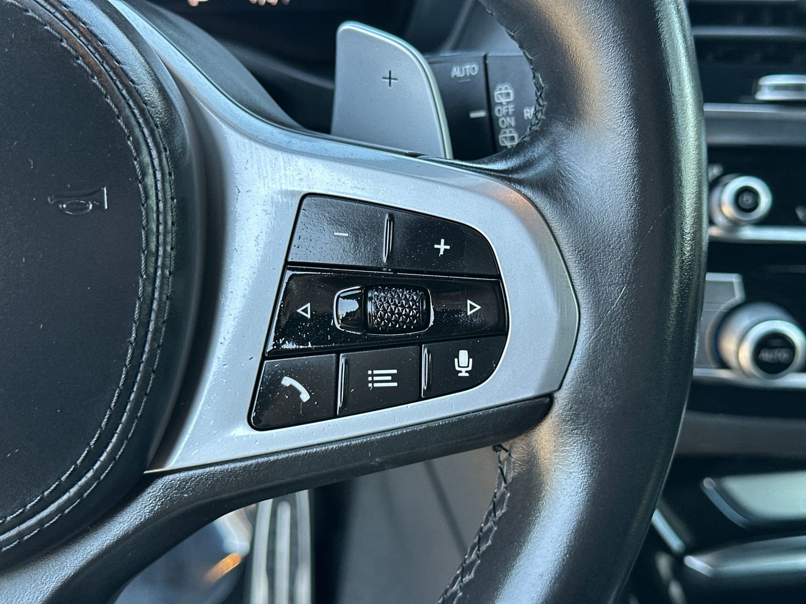 Used 2021 BMW X3 sDrive30i w/ M Sport Package image 25