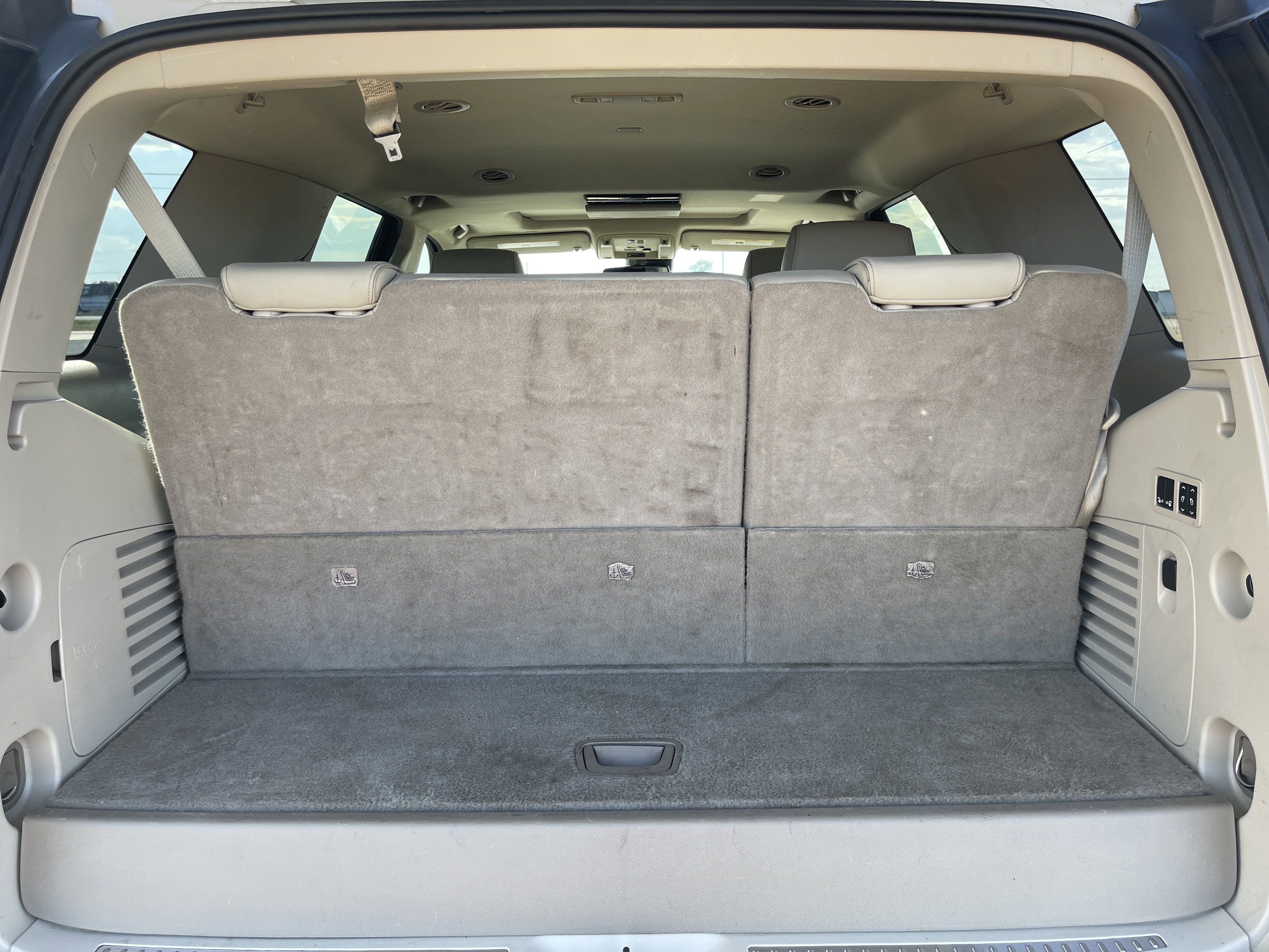 Used 2018 GMC Yukon Denali w/ Open Road Package image 13