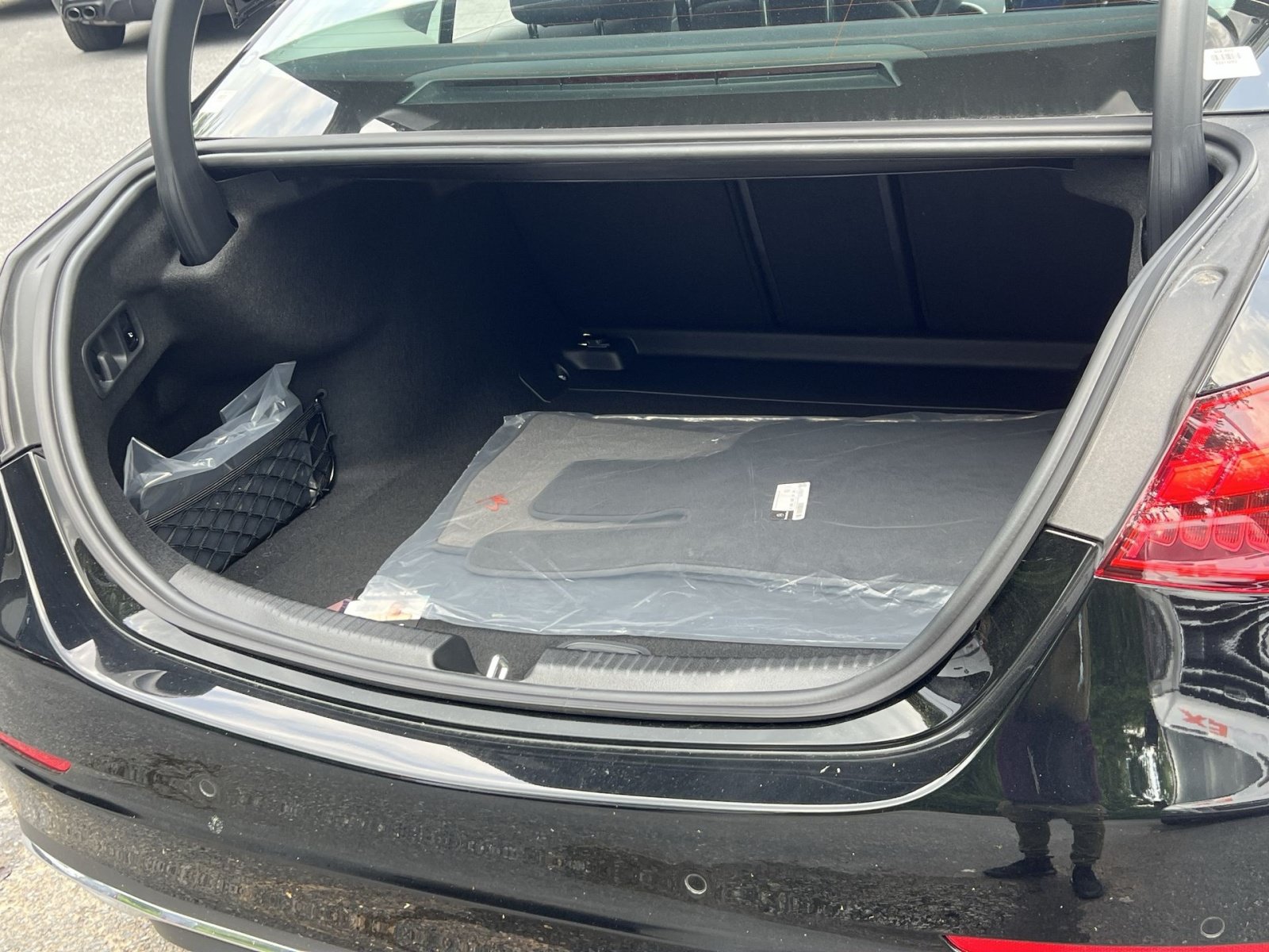 New 2026 Mercedes-Benz C 300 4MATIC Sedan image 31