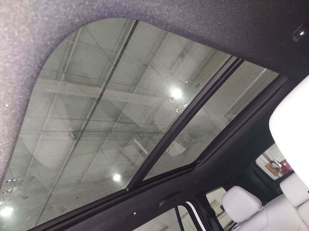 New 2026 Jeep Cherokee Overland image 28