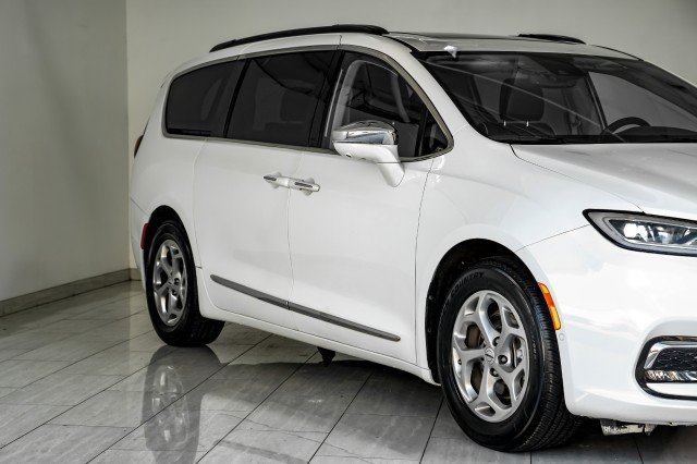 Used 2022 Chrysler Pacifica Limited FWD image 58