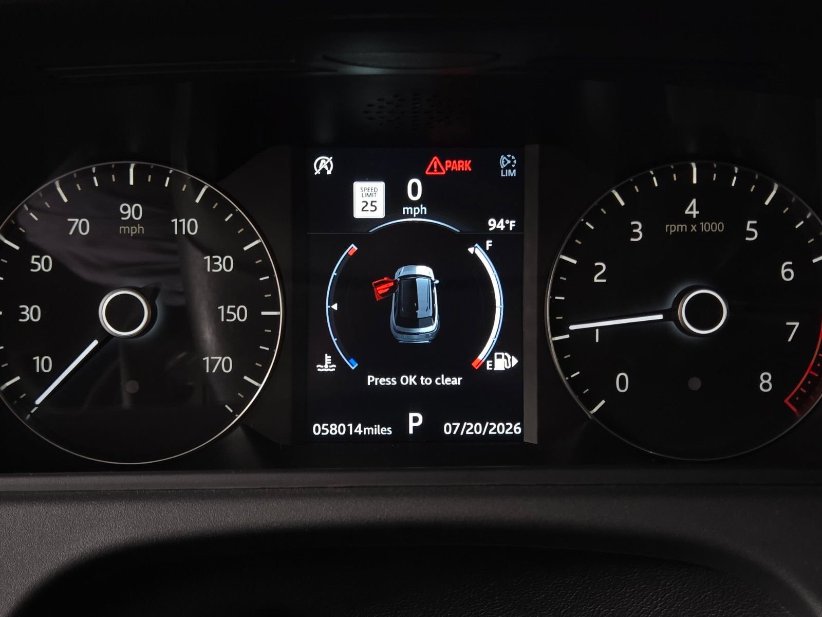 Used 2019 Land Rover Range Rover Velar S AWD/4WD image 32