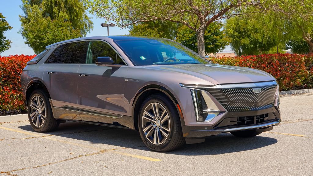 Used 2025 Cadillac Lyriq Luxury image 44