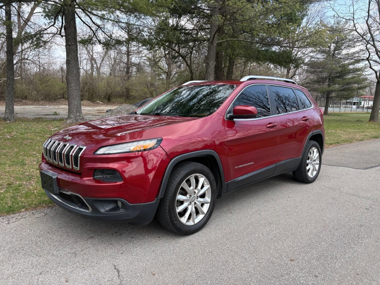 Used 2014 Jeep Cherokee Limited image 1
