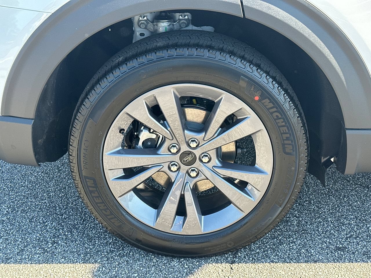 New 2026 Ford Explorer Active w/ Active Comfort Package AWD/4WD image 17