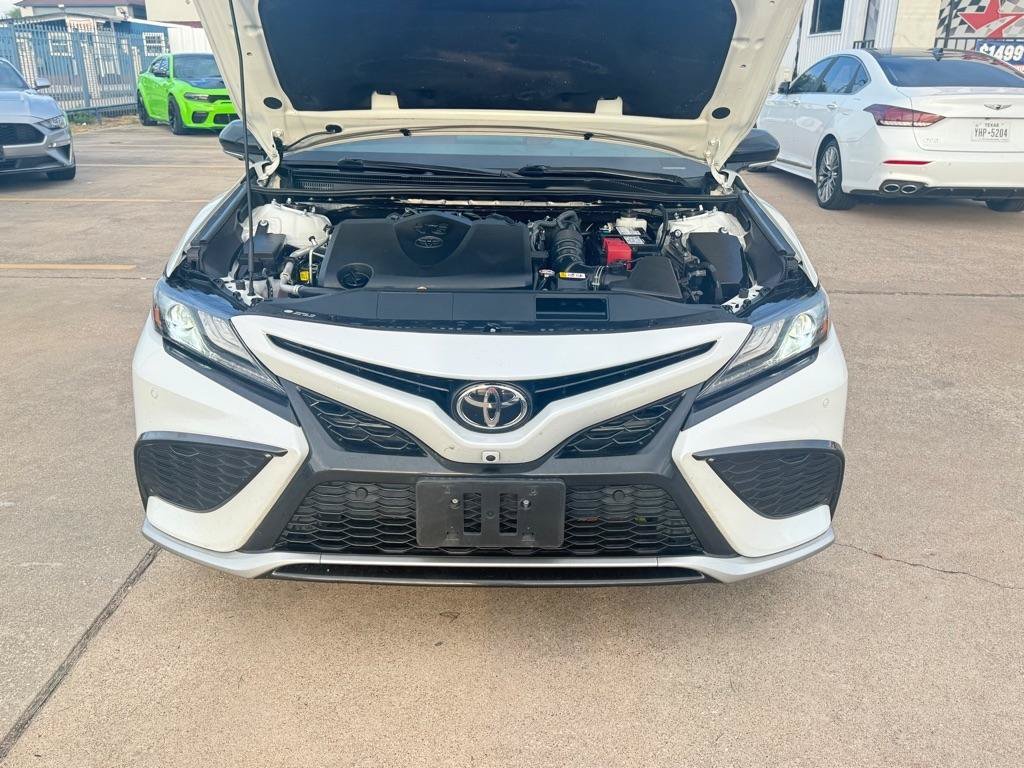 Used 2021 Toyota Camry XSE w/ Navigation Package FWD image 11