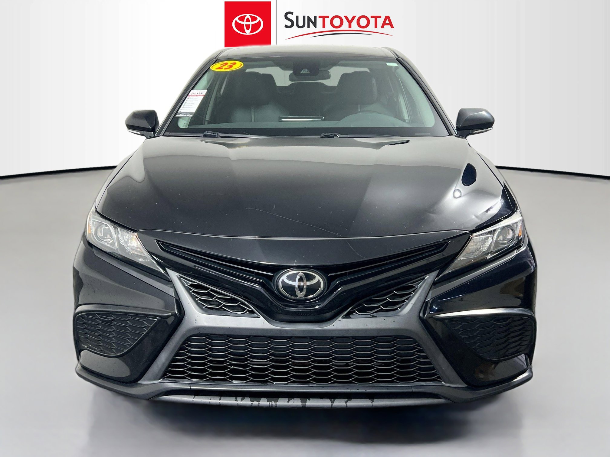 Used 2023 Toyota Camry SE image 10