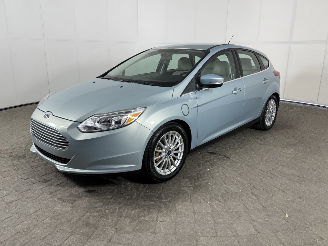 Used 2013 Ford Focus Electric Hatchback image 4