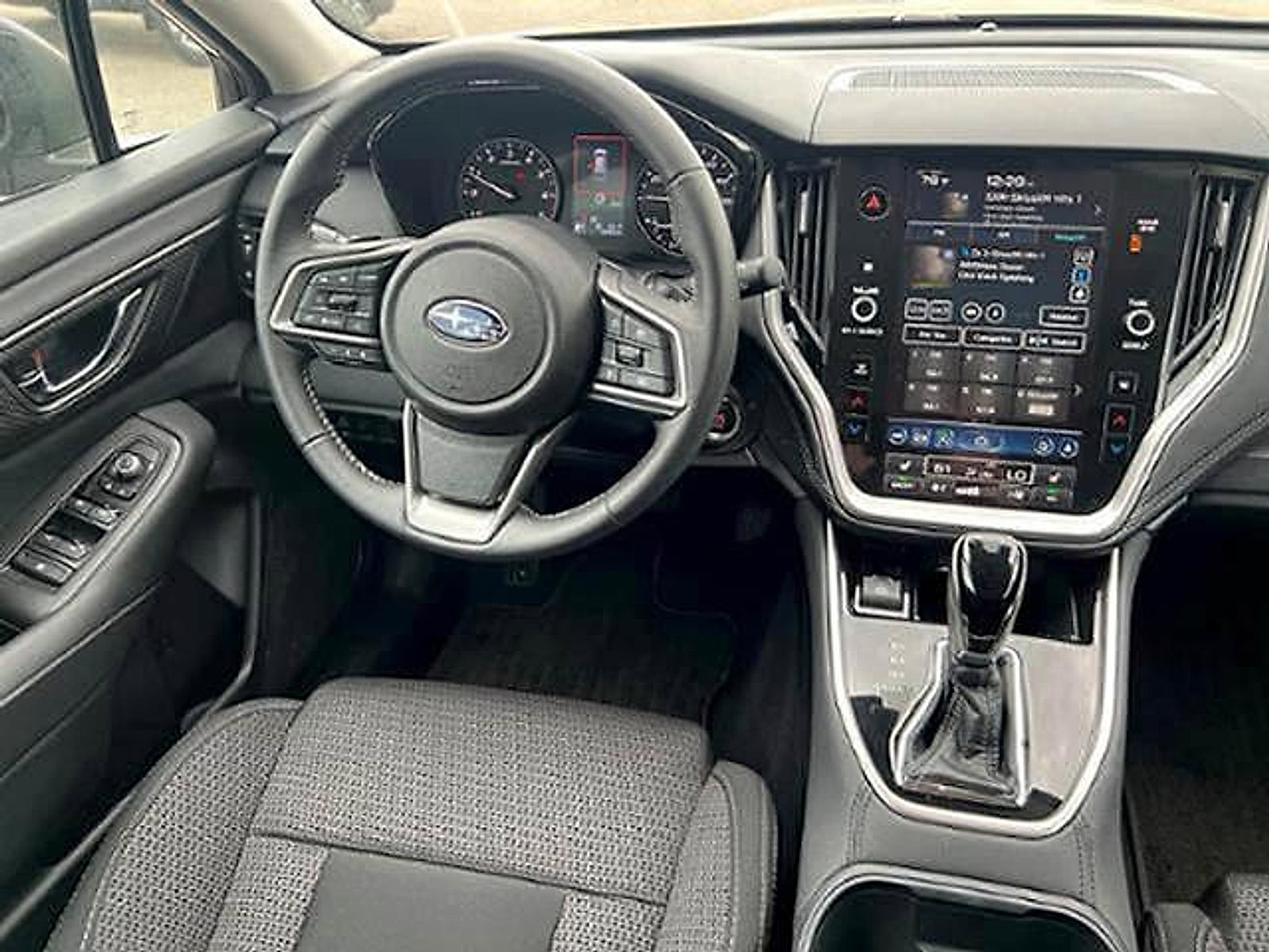 Certified 2025 Subaru Outback Premium AWD/4WD image 16