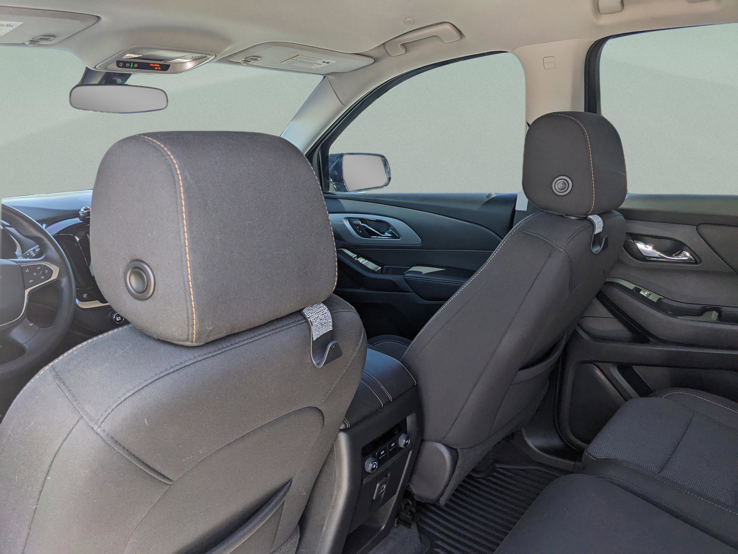 Used 2020 Chevrolet Traverse LS w/ LPO, Black Accent Package FWD image 17