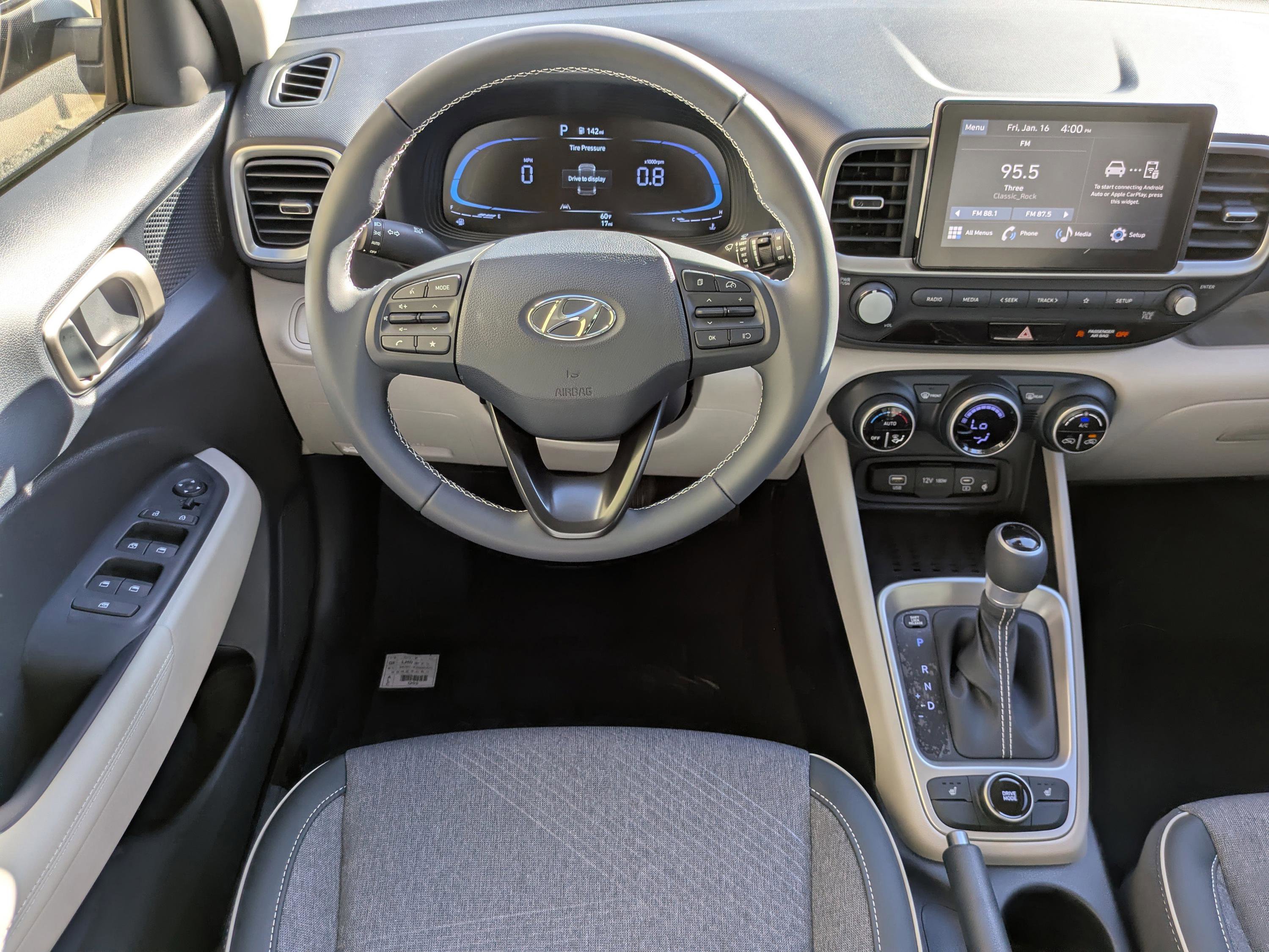 New 2026 Hyundai Venue SEL FWD image 15