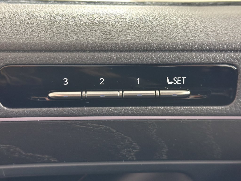 New 2026 Lexus LX 600 4WD w/ Appearance Package image 40