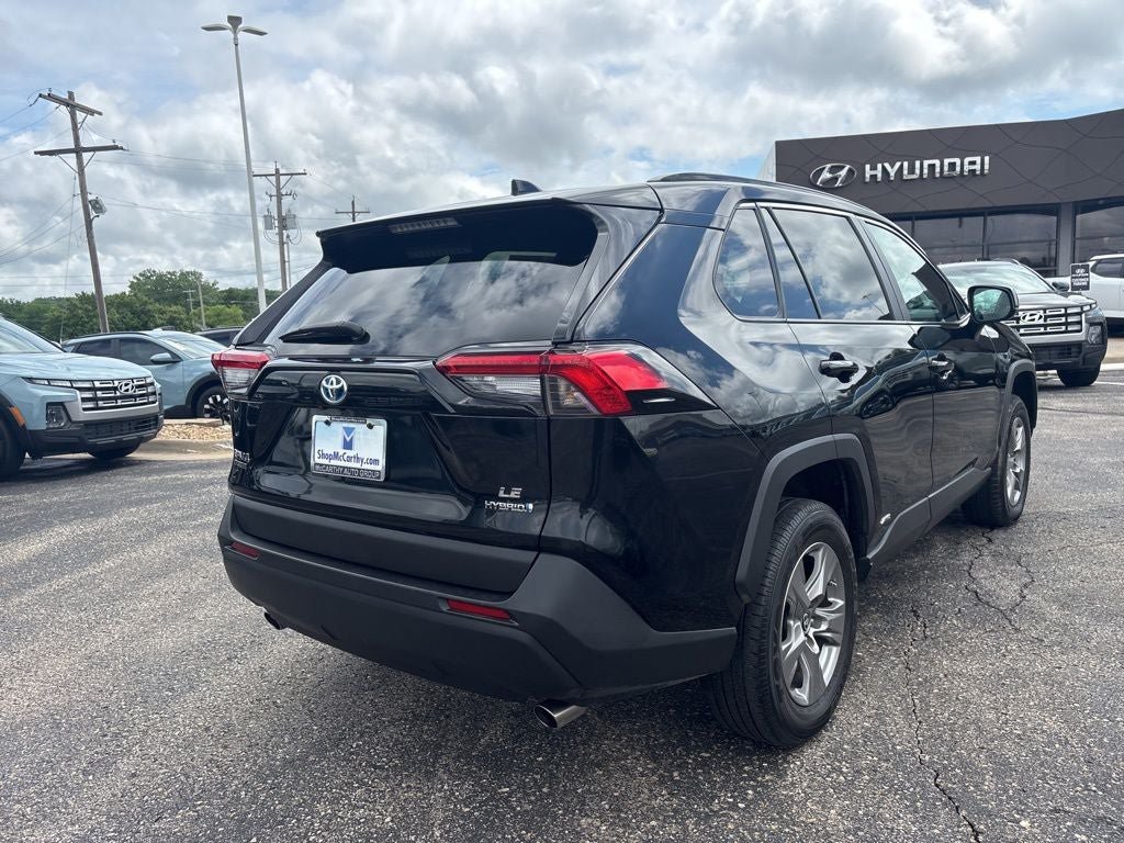 Used 2024 Toyota RAV4 LE AWD/4WD image 9