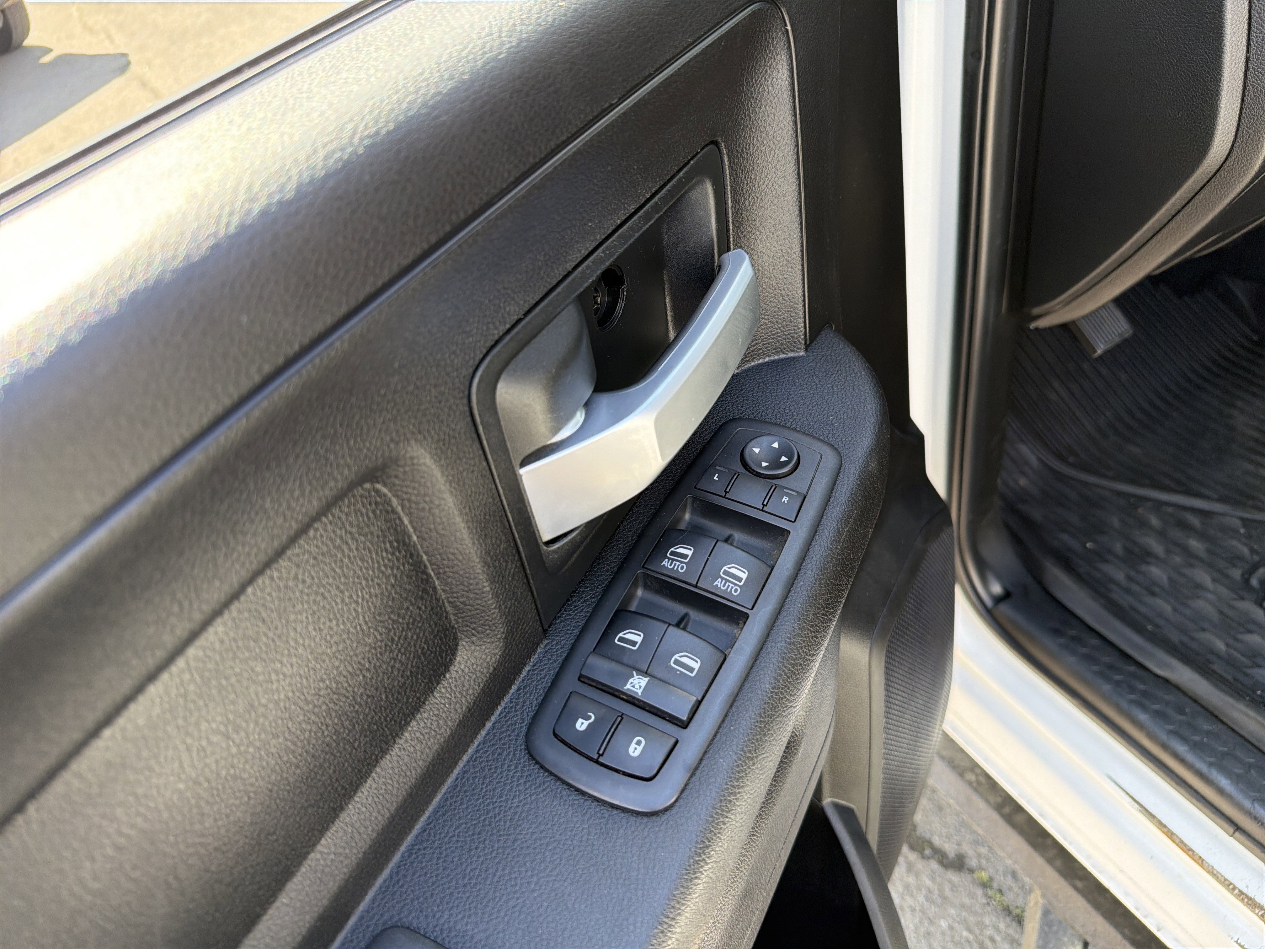 Used 2019 RAM 2500 Tradesman AWD/4WD image 14