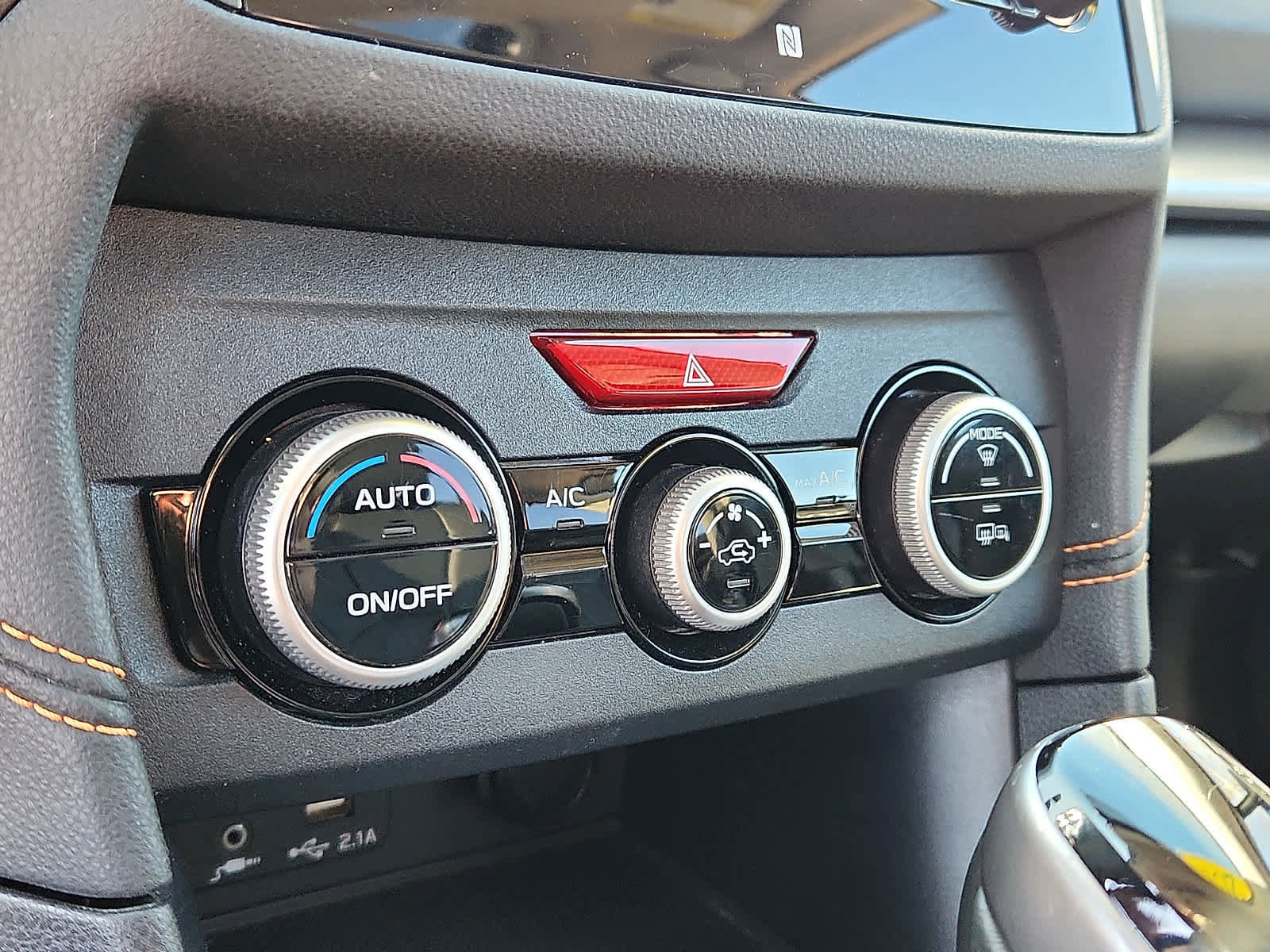 Used 2020 Subaru Crosstrek 2.0i Limited w/ Moonroof Package w/Navigation image 17