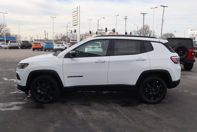 New 2026 Jeep Compass Latitude image 18