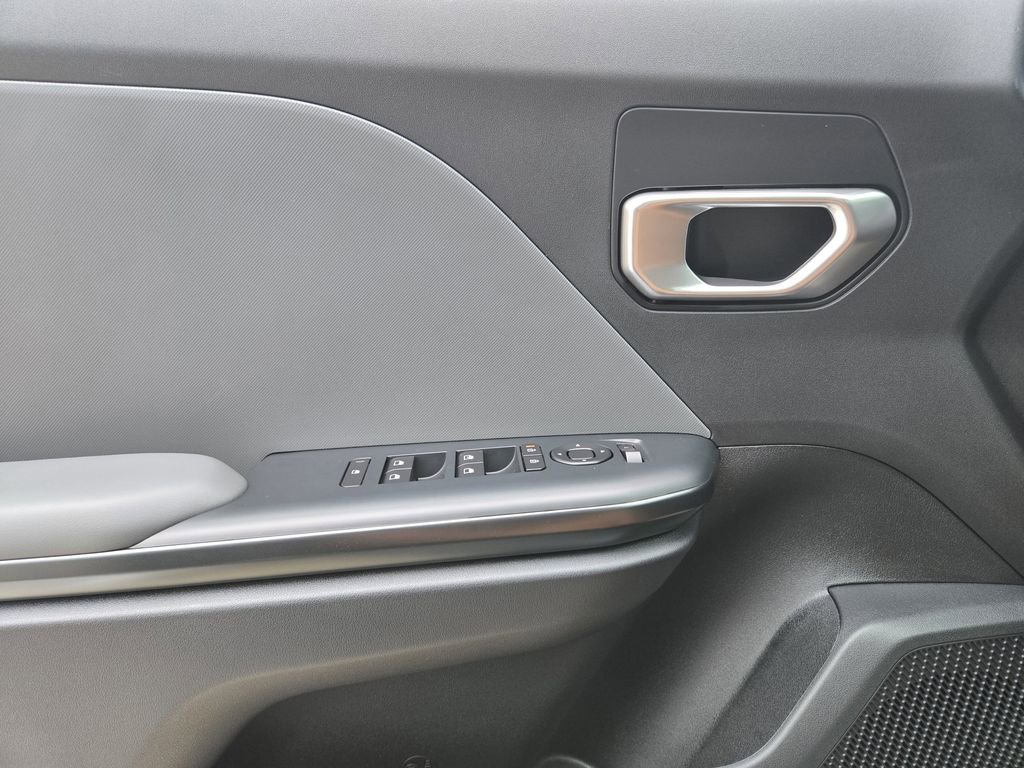 New 2026 Kia K4 FWD image 18