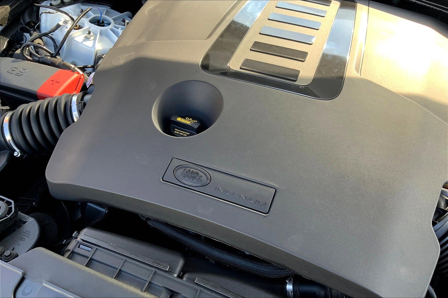 New 2026 Land Rover Range Rover Velar Dynamic SE image 15