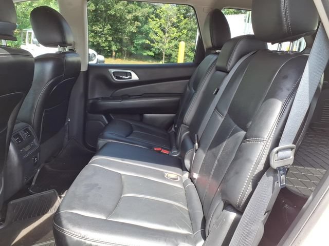 Used 2016 Nissan Pathfinder SL w/ SL Tech Package AWD/4WD image 10