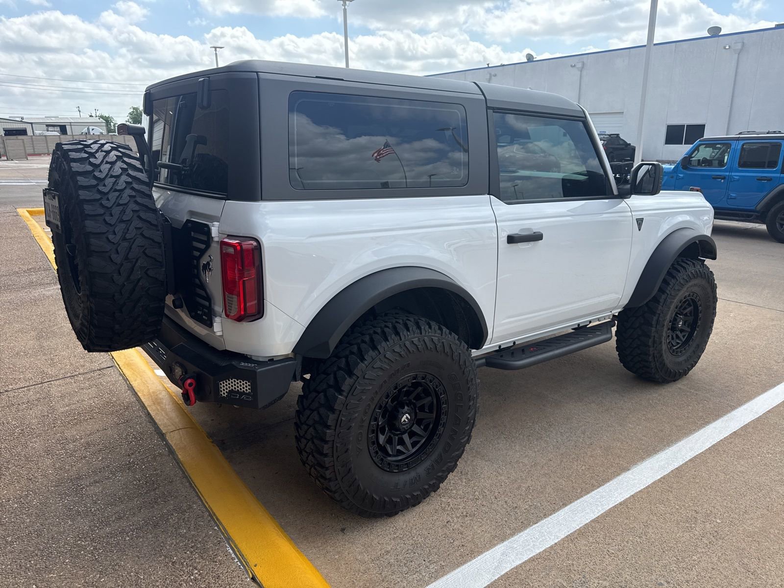 Used 2023 Ford Bronco 2-Door w/ Sasquatch Package image 6