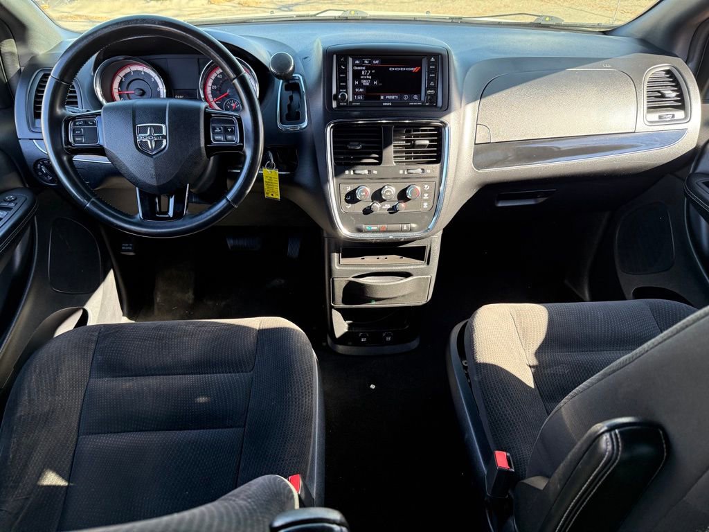 Used 2018 Dodge Grand Caravan SE image 15